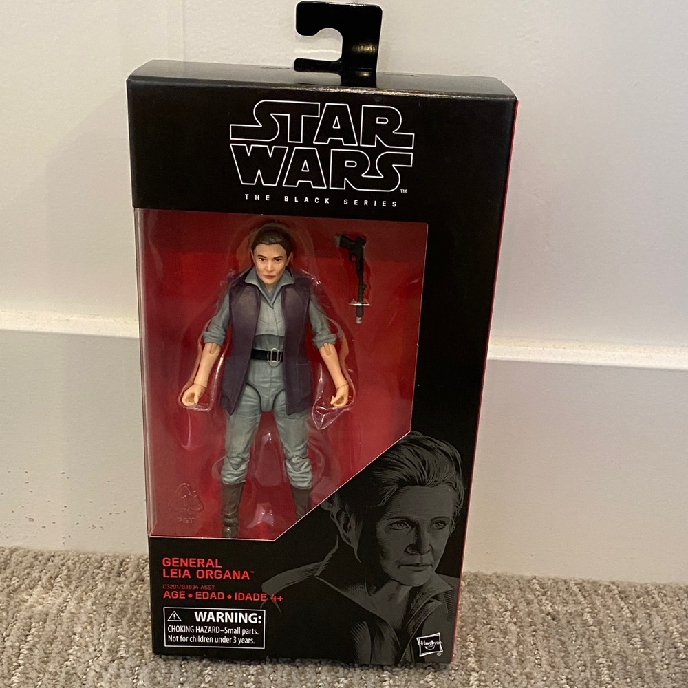 Star Wars Black Series General Leia Organa Figure - Red and Black Packaging